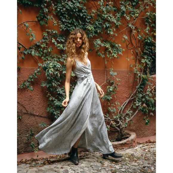 NWT Yireh Rosa Lilia Wrap Maxi Dress in Iris - Picture 2 of 7